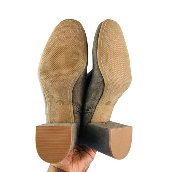 Old Navy women's gray sz 10 studded ankle boot - Picture 8 of 8